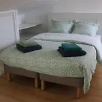 Chambres et salles d\'eau privées dans maison à partager Centre Clermont-Ferrand