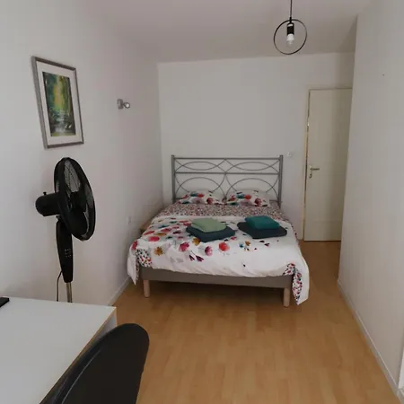 Et Salles D'eau Privées Dans Maison à Partager Centre Clermont-Ferrand
